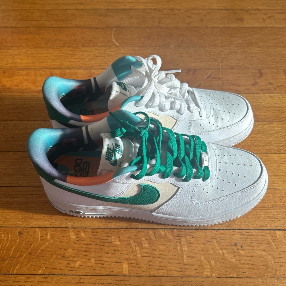 Nike White and Teal Sneakers
